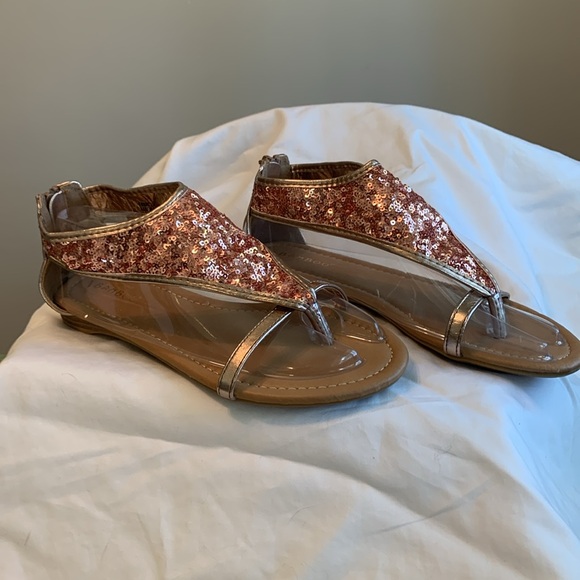 Rose gold sequins & faux leather sandals - Picture 2 of 9